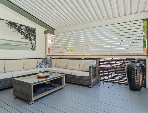 Old Tewantin Tropical Oasis      *** UNFURNISHED *** image 16