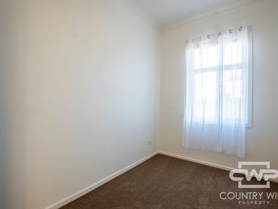 27 Mossman Street, Glen Innes