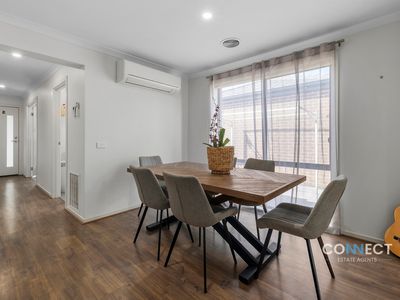 25 Macpherson Circuit, Cranbourne East