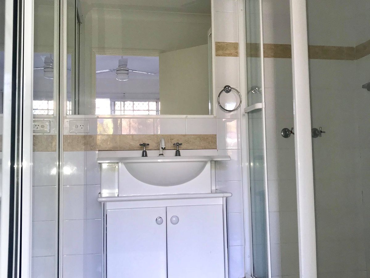 8 / 9 Bergin Street, Milton