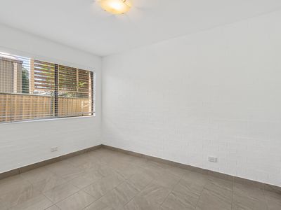 5 / 5-7 Bowen Street , Huskisson
