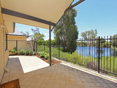 4 / 43 Martingale Ave, Henley Brook