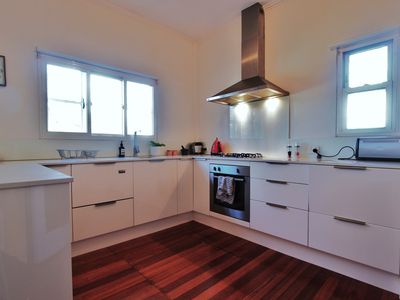 2 / 1 Mona Place, South Yarra