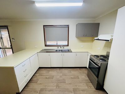 2 Dulverton Terrace, South Hedland