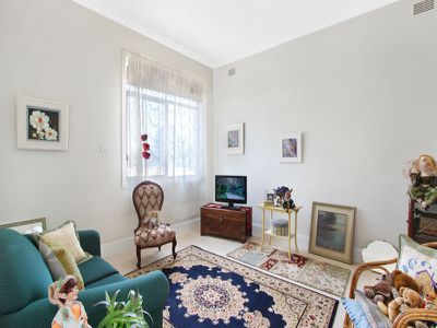10 Sixth Avenue, Port Kembla