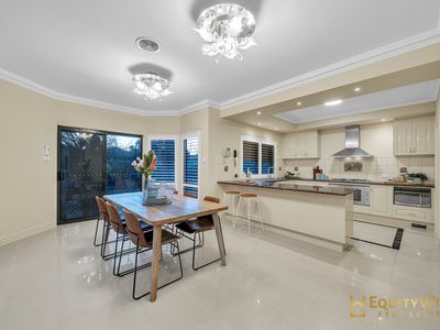 6 Wattle Grove, Point Cook