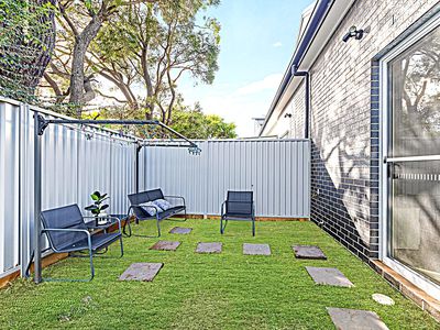 4 / 11 Junction Rd, Moorebank