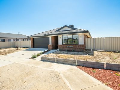 9 Iluka Drive, Shepparton North