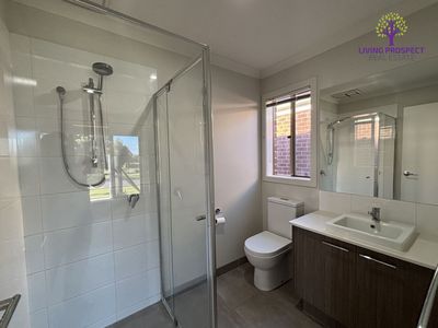 24 Falcata Avenue, Werribee