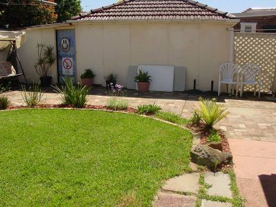 4 Lakeside Avenue, Monterey