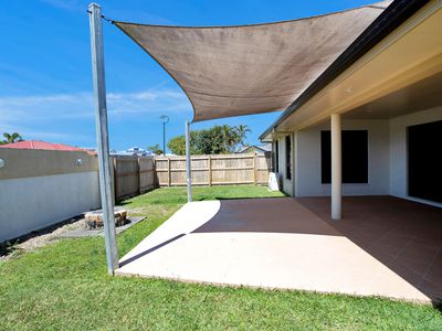 2 Mark Crescent, Glenella