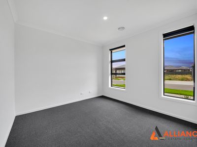 21 Skeleton Avenue, Truganina