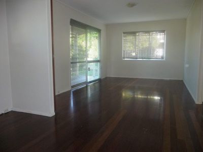 33 Binnalong Street, Rochedale South