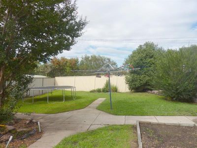 61 Stoney Creek Rd, Beverly Hills