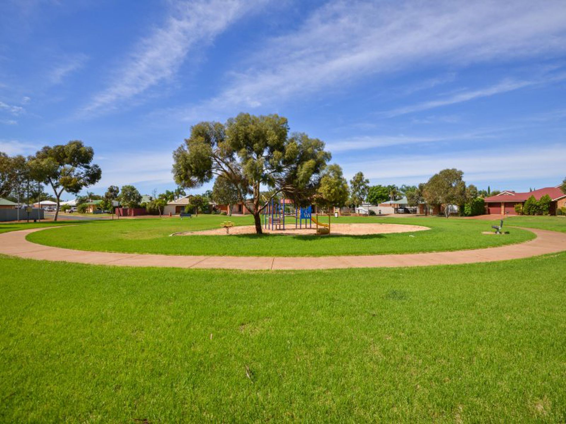 Unit 1 / 19 Ramus Circle, Somerville