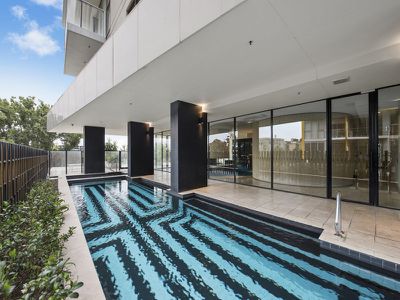 712 / 50 Claremont Street, South Yarra
