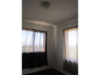 14 Canberra Road, Lake Heights