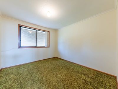 128 Larmer St, Howlong