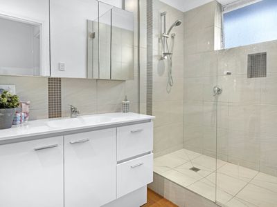 8 / 4 Lyons Street, Williamstown