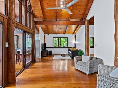 7 Barklya Close, Kamerunga