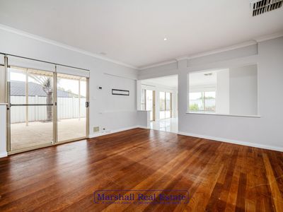 175 Kinross Drive, Kinross