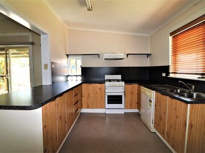 6 Watson St, Seymour