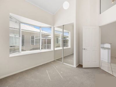19 / 22 York Street, Indooroopilly
