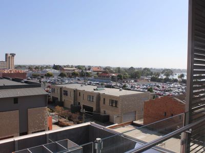 402 / 8 Gheringhap Street, Geelong
