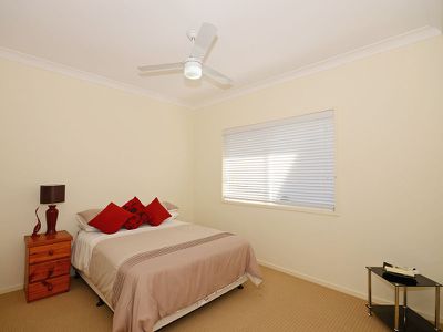 35 / 71 ELIZABETH STREET, Urangan