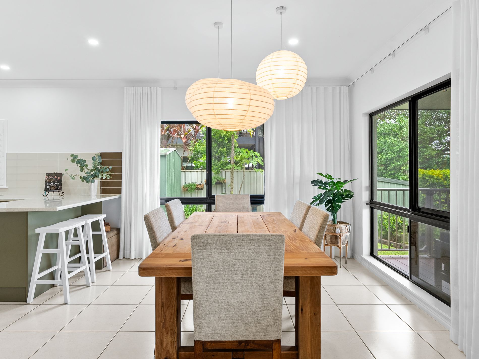 18 Travolta Close, White Rock