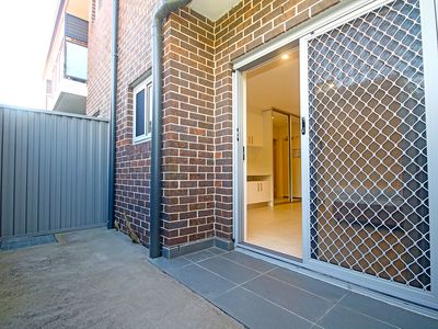 5 / 8 The Boulevard, Lakemba