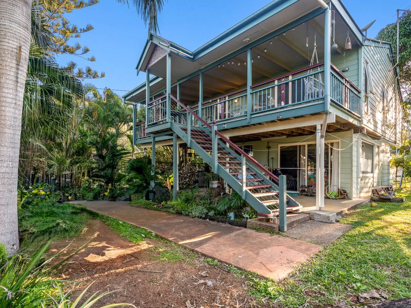 6 Aquamarine Avenue, Russell Island