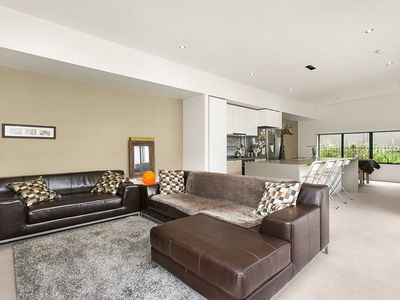 31 Hillsdale Avenue, Maribyrnong