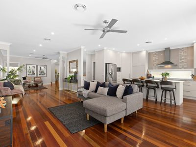 77 Stanley Terrace, Taringa