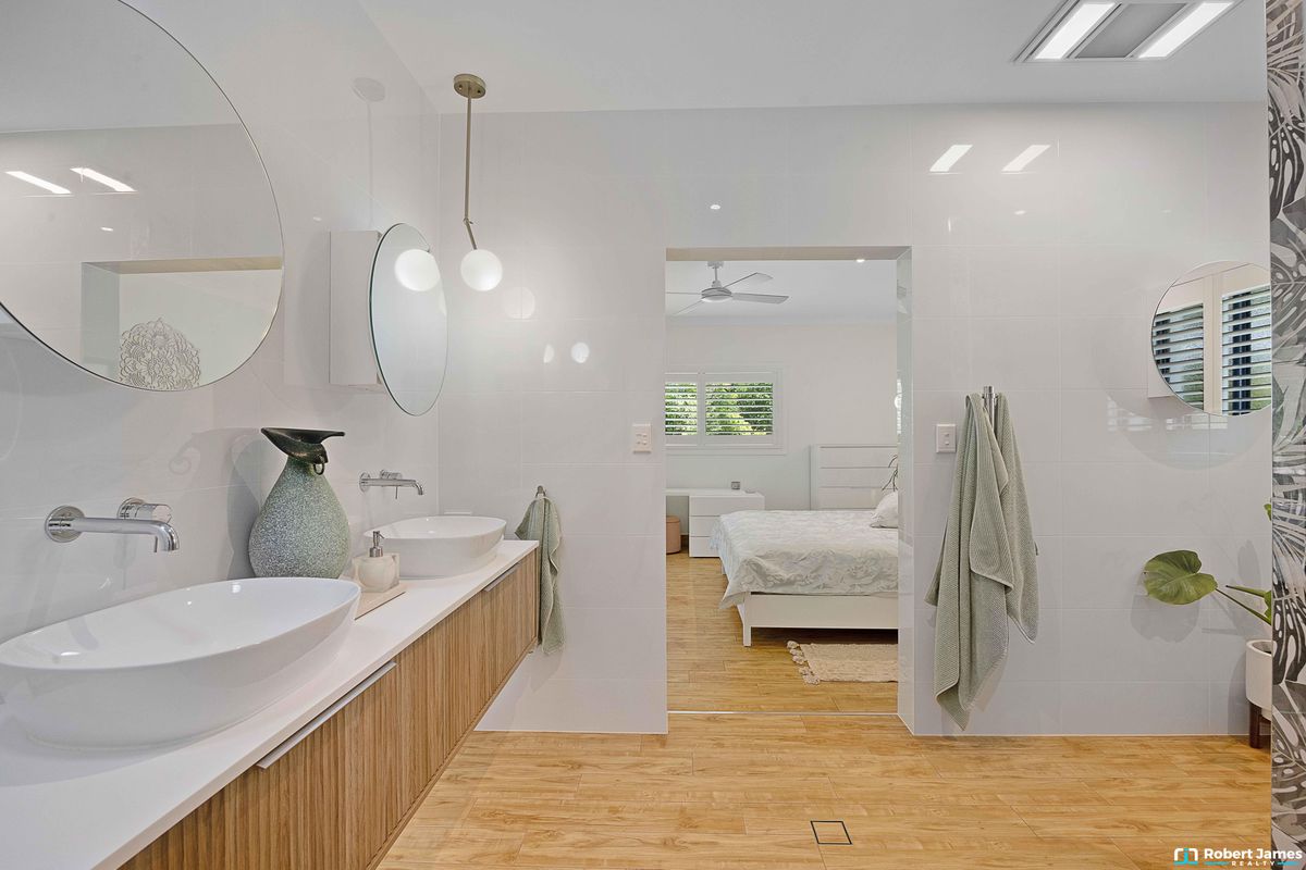 26 Amaroo Place, Cooroibah