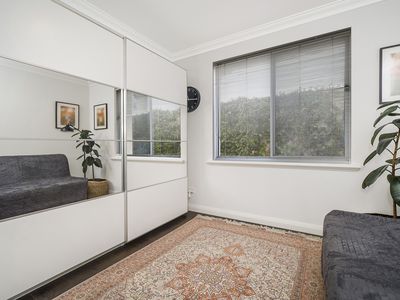 38B Ullapool Road, Mount Pleasant