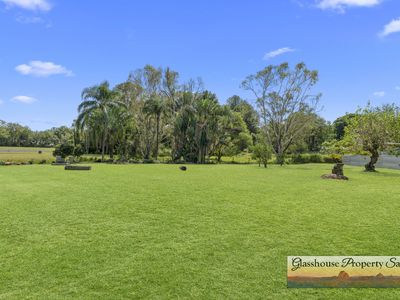 24 Barrs Road, Glass House Mountains