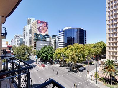 501 / 2 St Georges Terrace, Perth