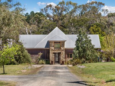 61 Waterfalls Road, Mount Macedon