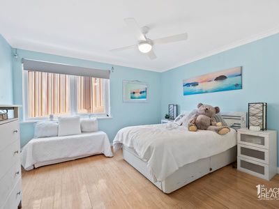 17 Armstrong St, Halls Head