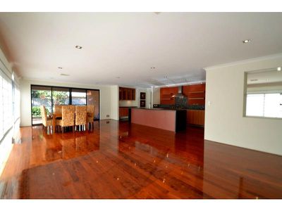 22 Caversham Bend, Southern River