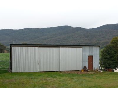 1433 Yackandandah Road, Dederang