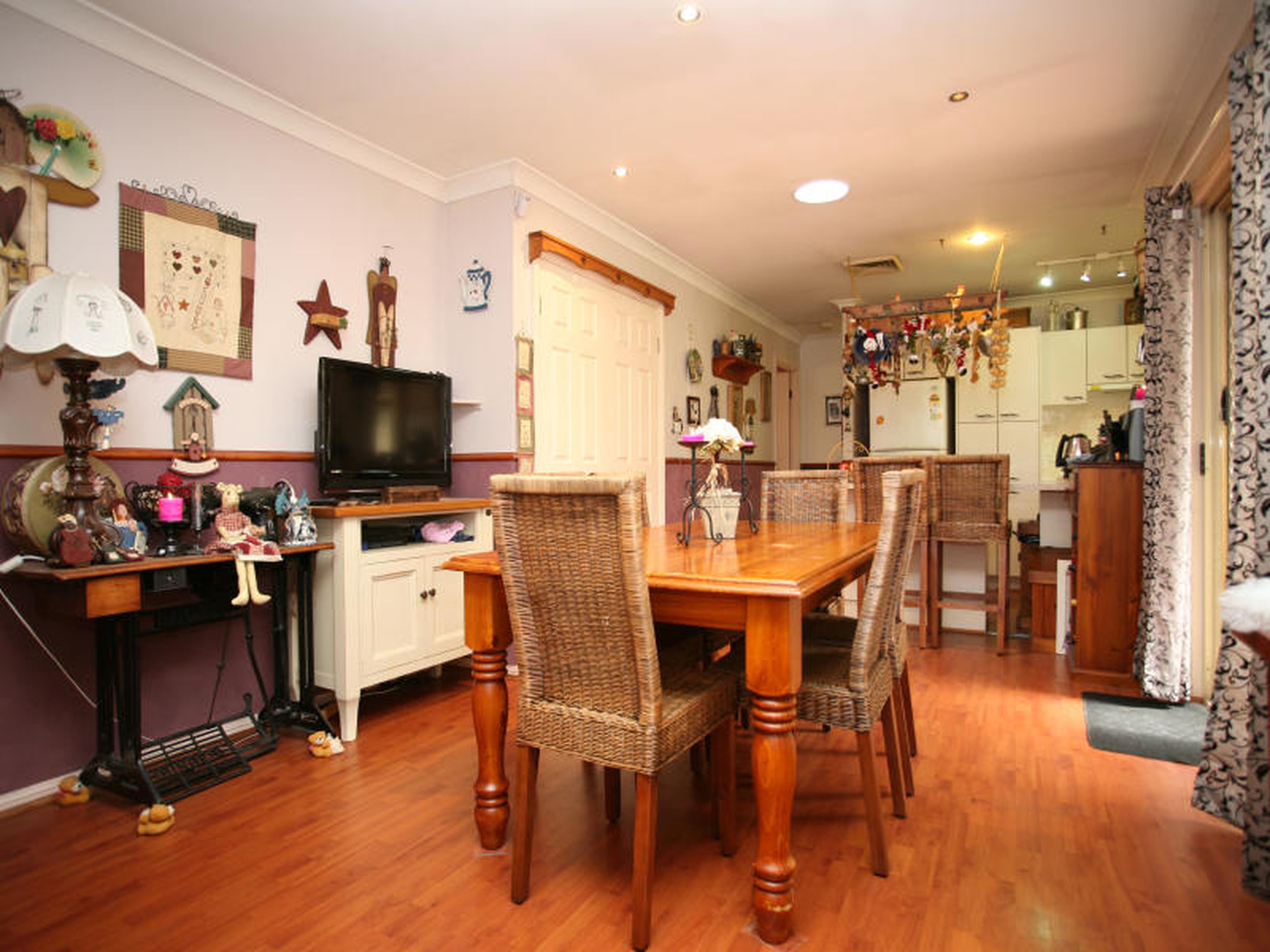 84 Muru Drive,, GLENMORE PARK
