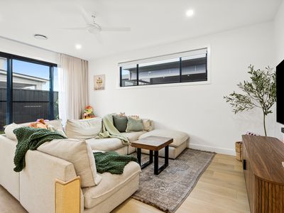 16A Greenview Drive, Horsley