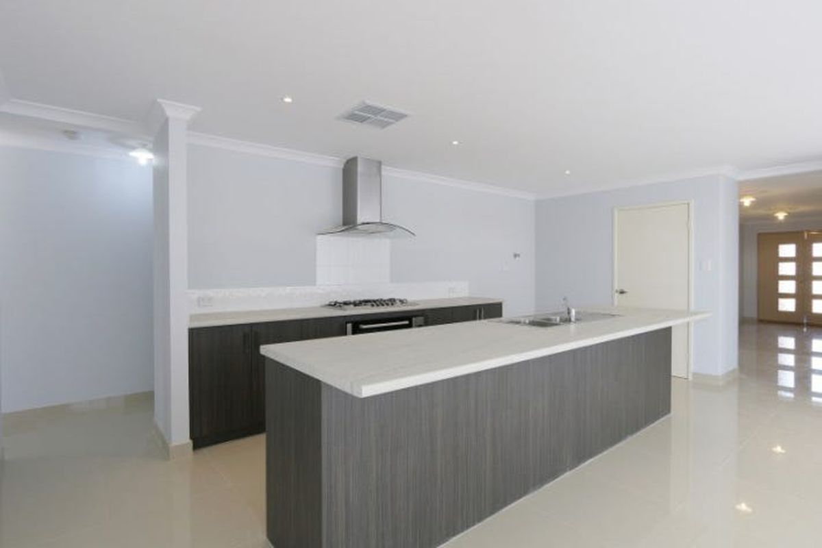 8 Poseidon Road, Byford