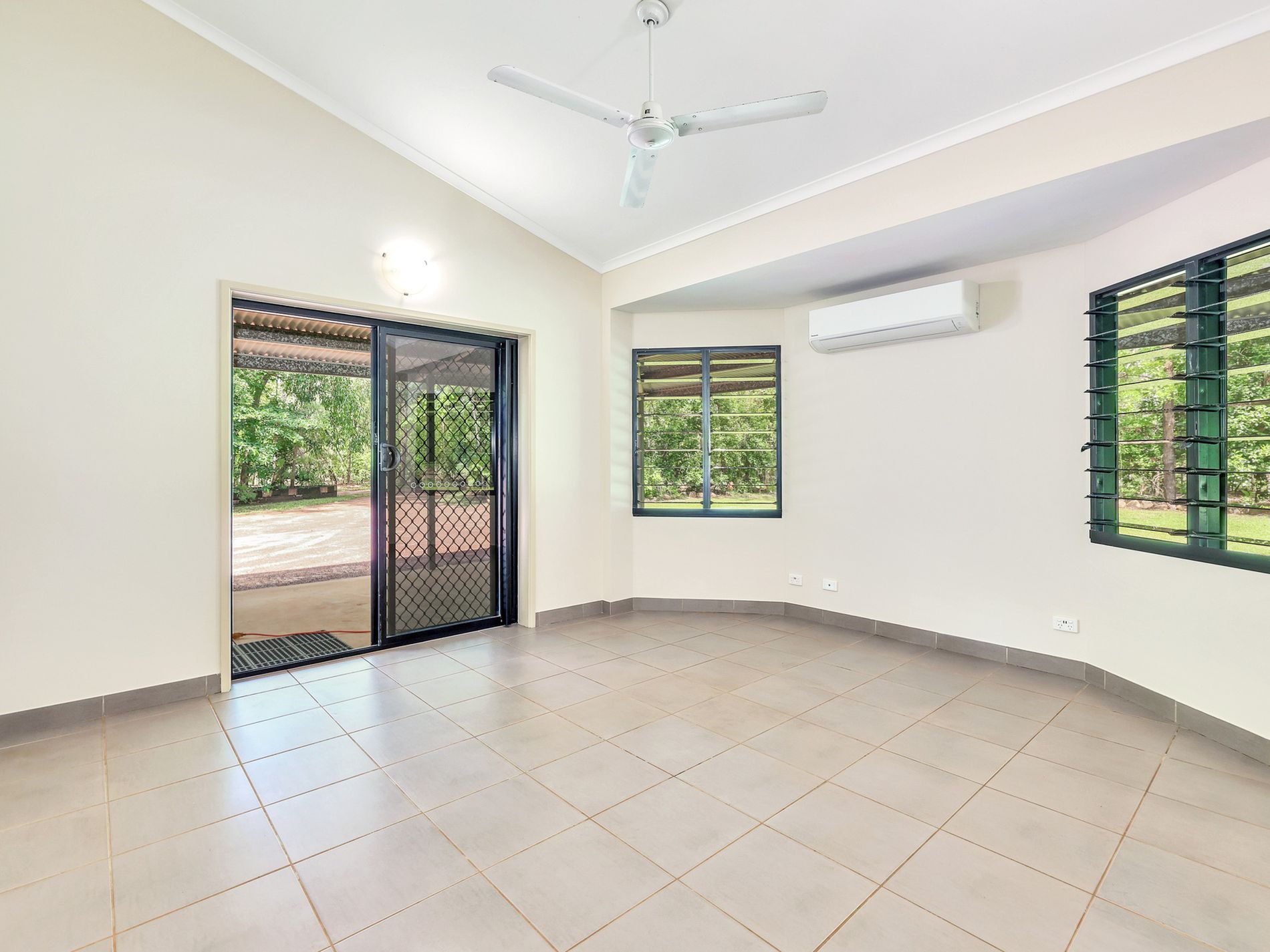 280 Beddington Road, Herbert