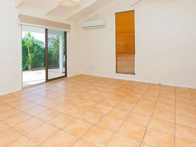 16 Crestview Street, Loganlea