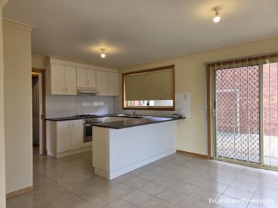98 Knightsbridge Avenue, Altona Meadows