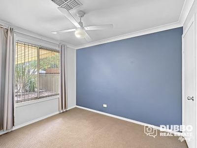 13 Kestrel Close, Dubbo