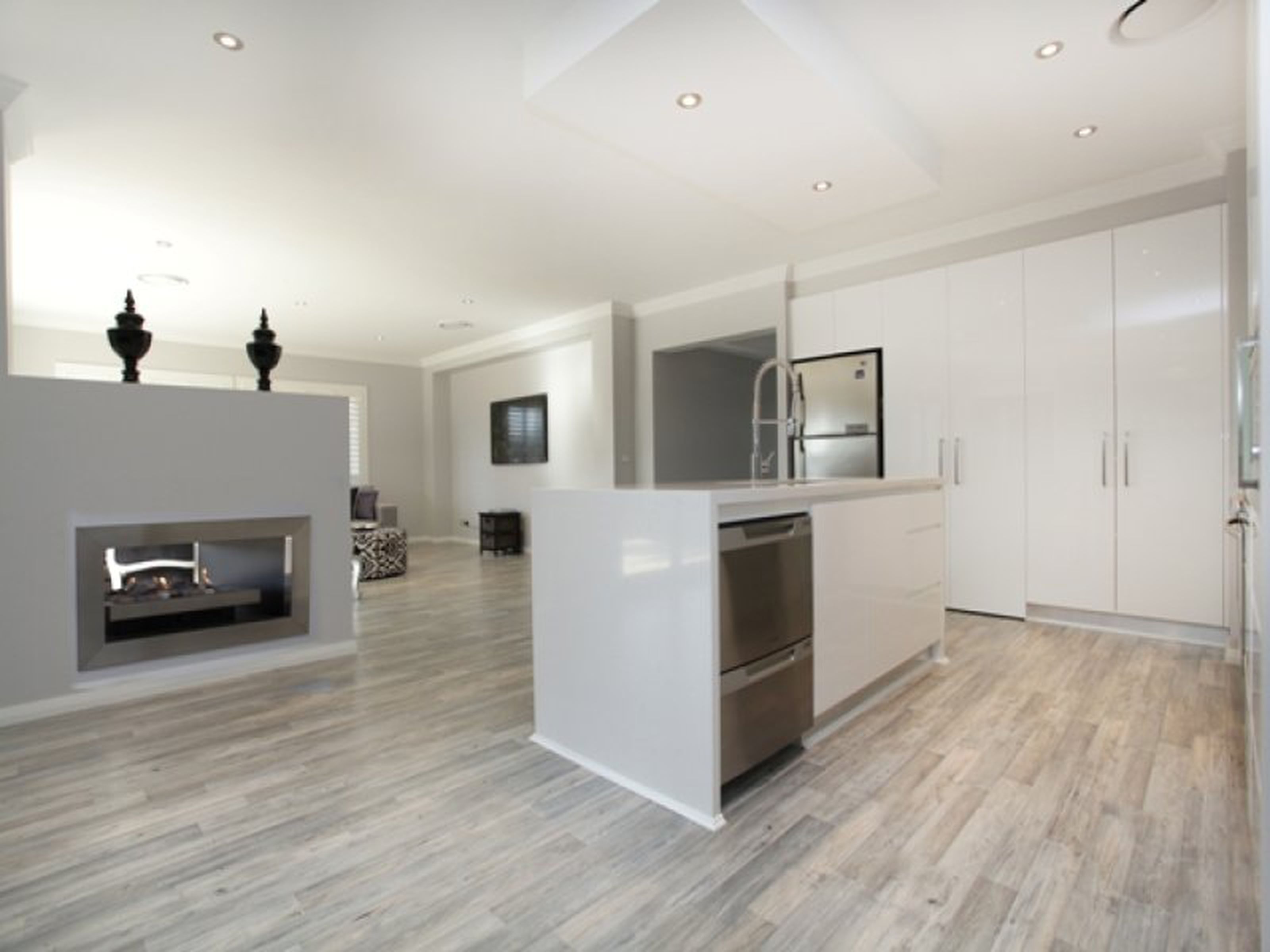 1 Heaton Avenue, CLAREMONT MEADOWS